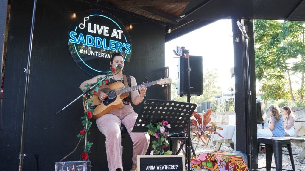 Anna Weatherup Live at Saddlers